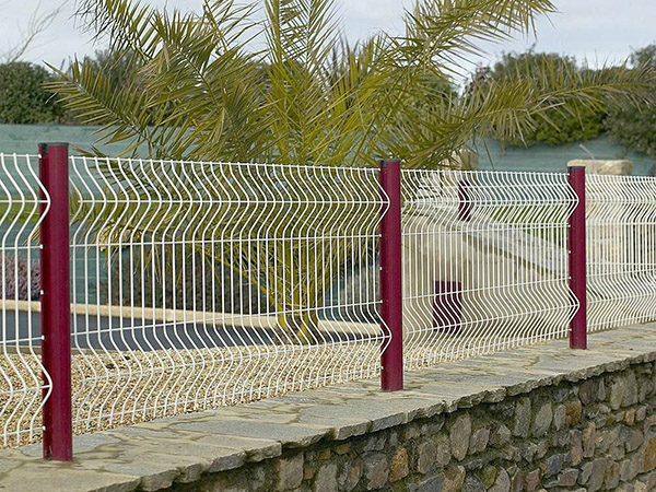 陜西桃型柱護(hù)欄網(wǎng)圖片3